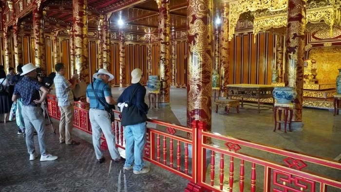 Ngai vàng triều Nguyễn bị bẻ gãy – Trách nhiệm quản lý và bài học bảo tồn di sản