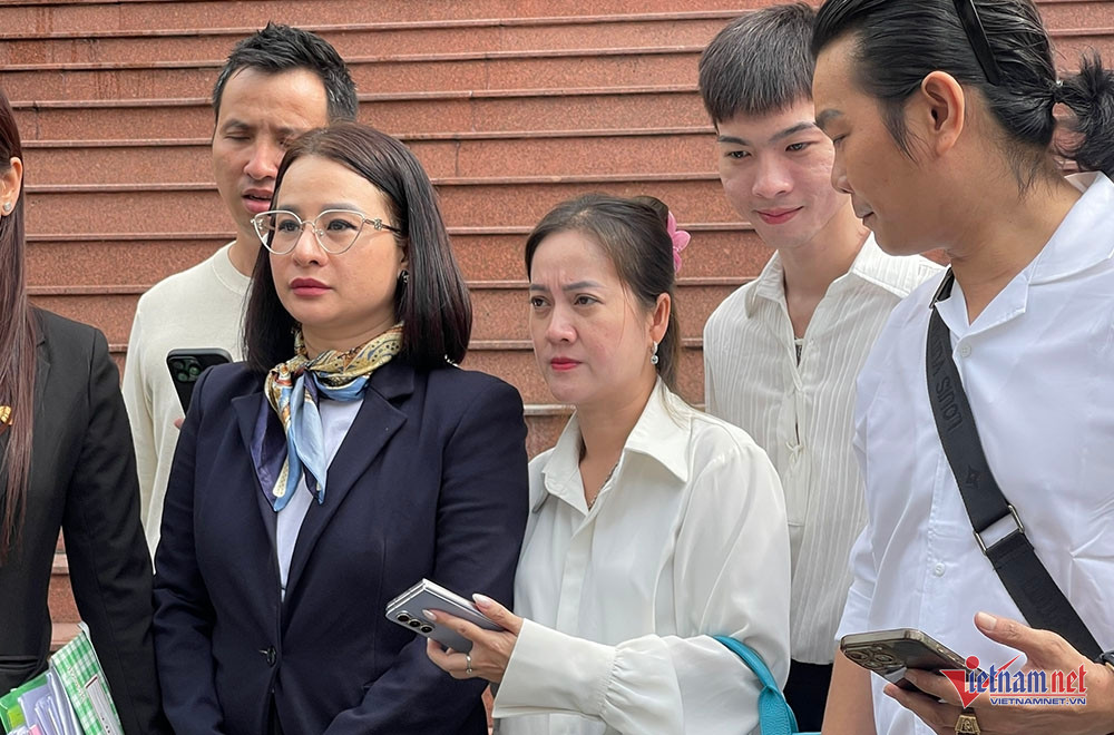 Hoãn phiên phúc thẩm vụ tranh chấp thừa kế của cố NSƯT Vũ Linh