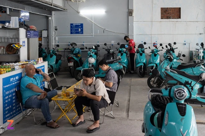 Biến quán cà phê thành trạm sạc xe điện – Hiểm họa rình rập