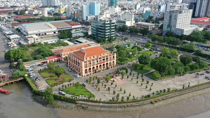 TP.HCM: Tập trung rà soát nhiệm vụ trọng tâm năm 2026, phấn đấu tăng trưởng trên 10%